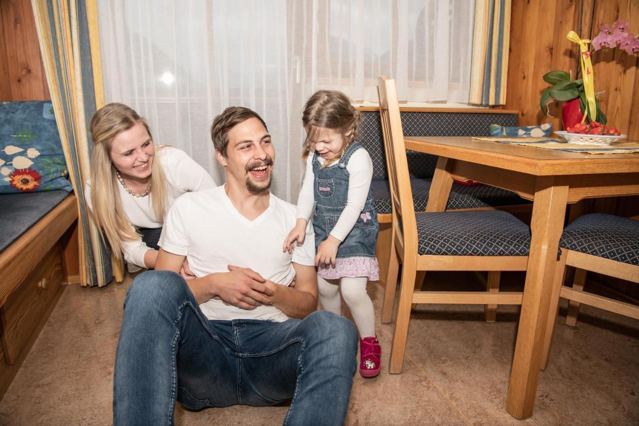 Appartement-Pension Fahrnberggut ラウリス エクステリア 写真