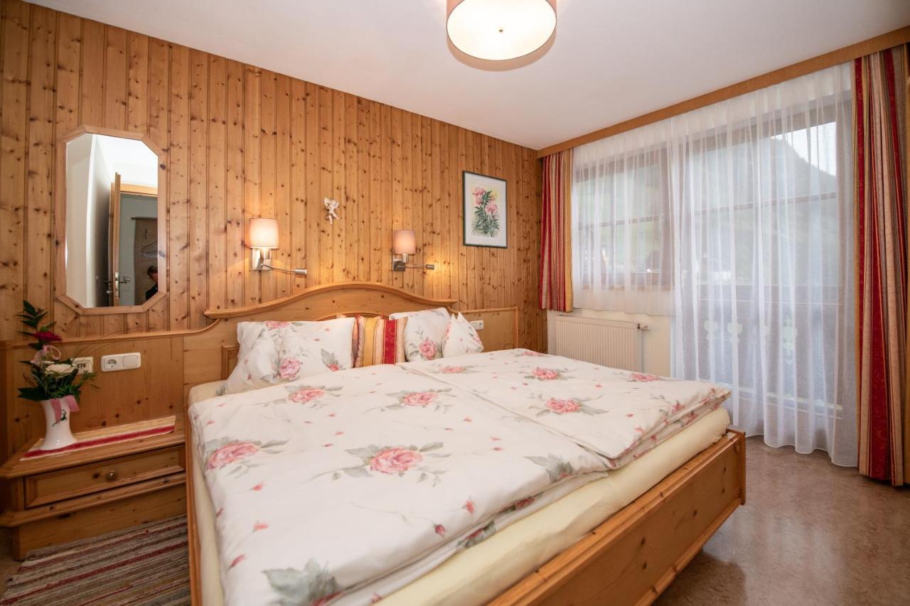 Appartement-Pension Fahrnberggut ラウリス エクステリア 写真