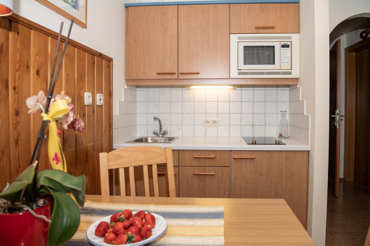 Appartement-Pension Fahrnberggut ラウリス エクステリア 写真