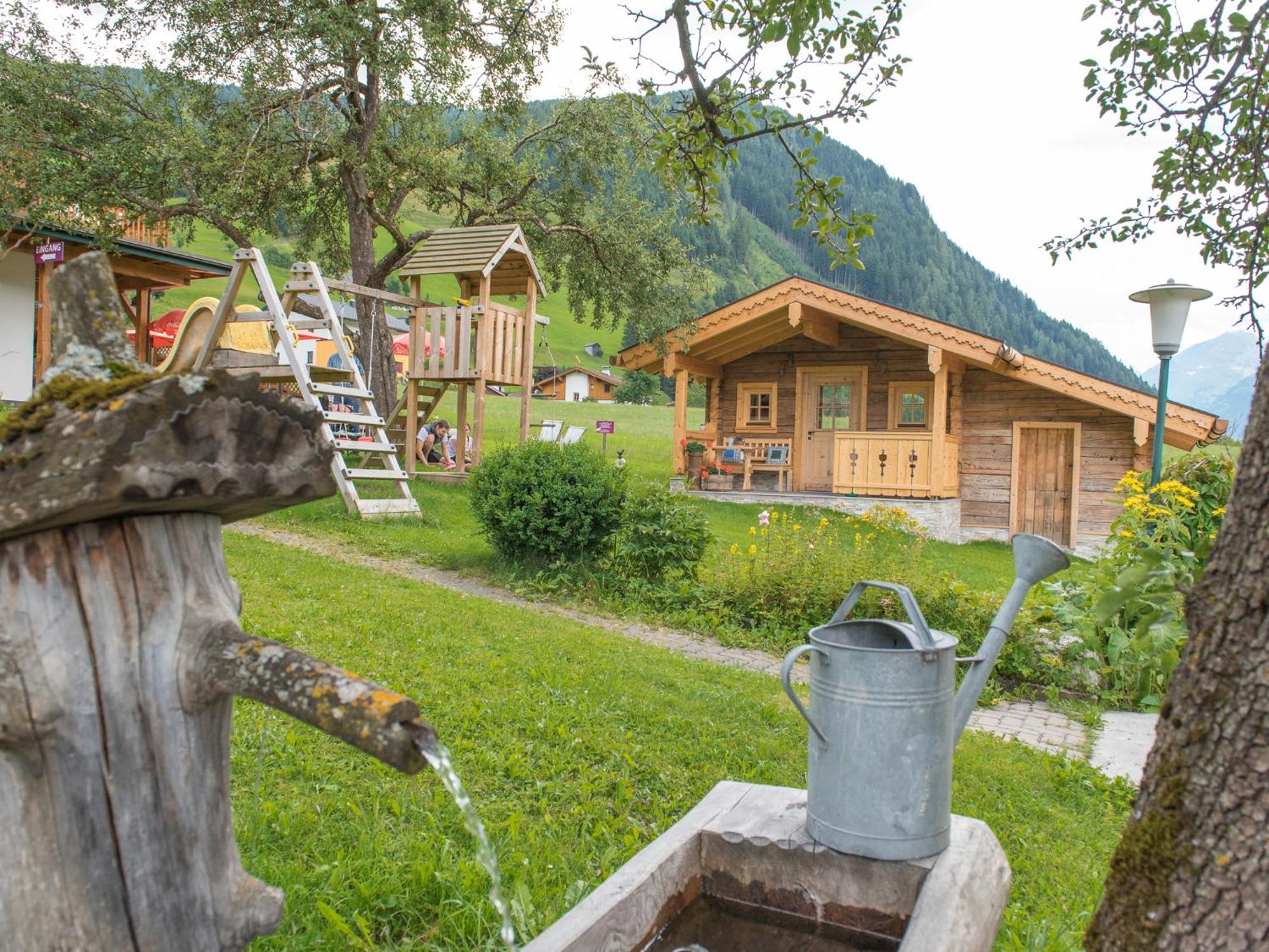Appartement-Pension Fahrnberggut ラウリス エクステリア 写真